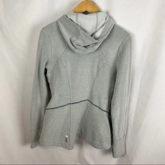 Zella pull over - Picture 3 of 7